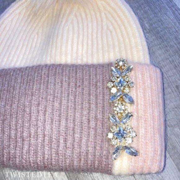 NWT GORGEOUS embellished winter Christmas holiday hat by Adrienne Landau pom - Picture 5 of 8